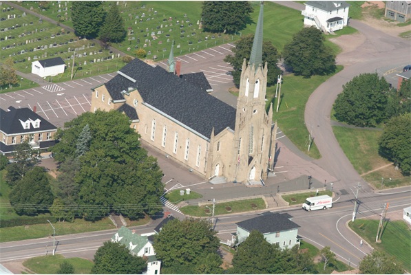 Vue aérienne de l'église St-Thomas